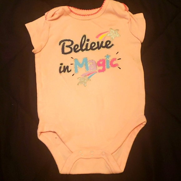 Lot of Unicorn 🦄 Onesies - Picture 2 of 7